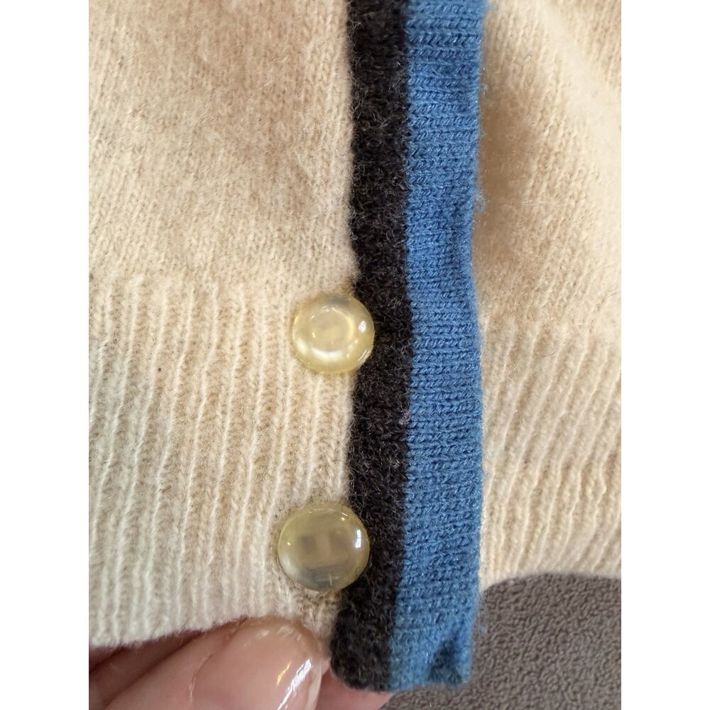 Women's VTG Free People Early 90’s 100% Lambs Wool Cardigan With Pearly Buttons - Picture 3 of 8